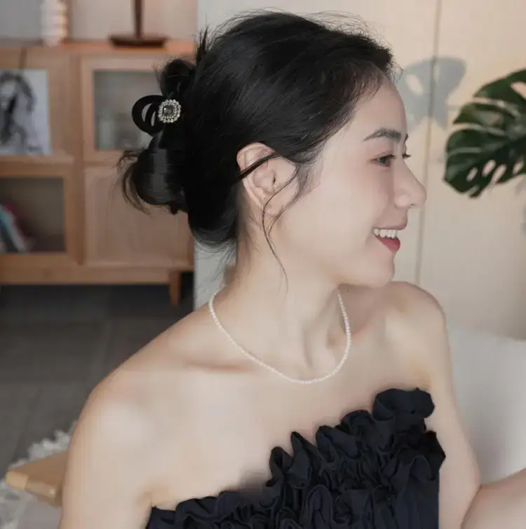 Autumn Winter Black Velvet Hairpin for Women — feature 5