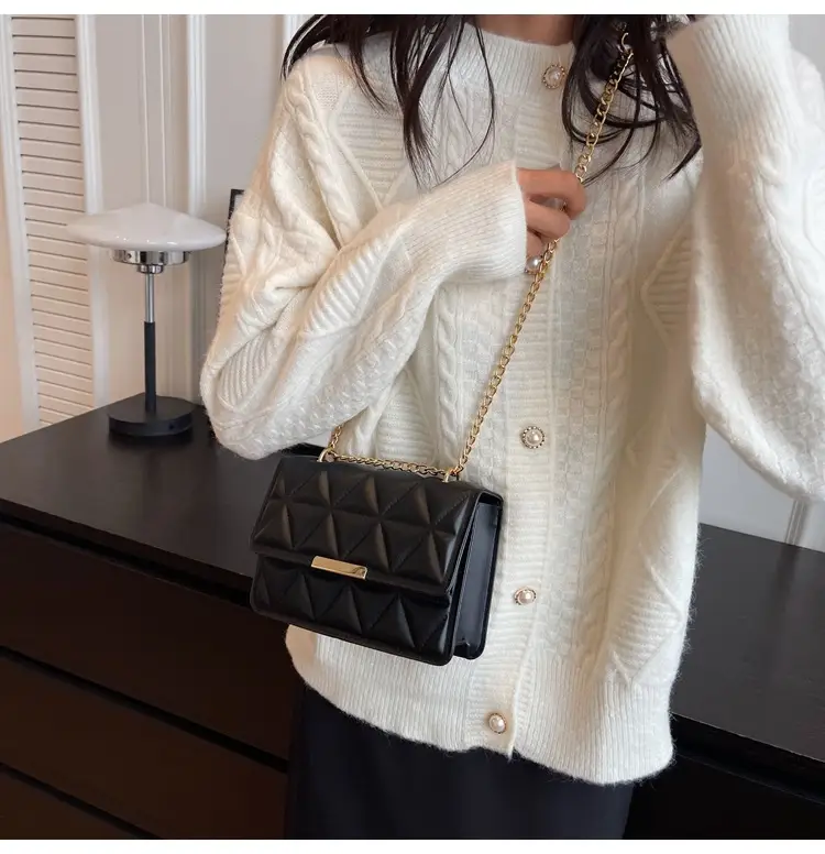 Women's Rhombic Chain Shoulder Bag 2023 — feature 17