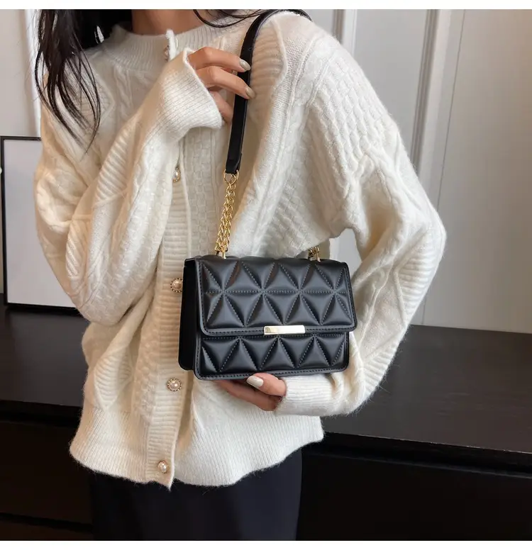 Women's Rhombic Chain Shoulder Bag 2023 — feature 18