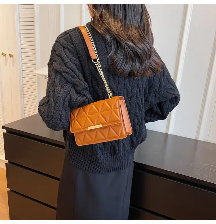 Women's Rhombic Chain Shoulder Bag 2023 — feature 21