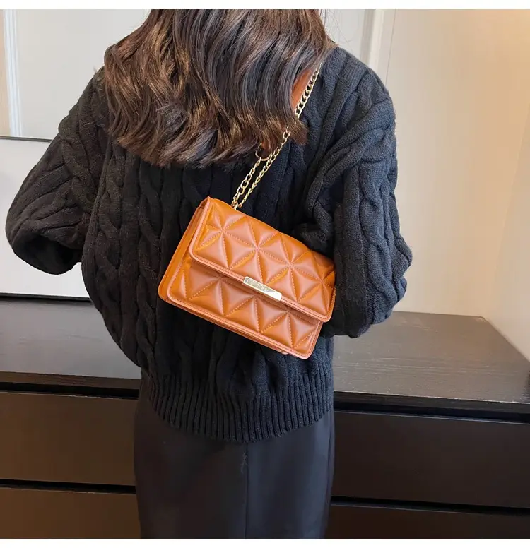 Women's Rhombic Chain Shoulder Bag 2023 — feature 22