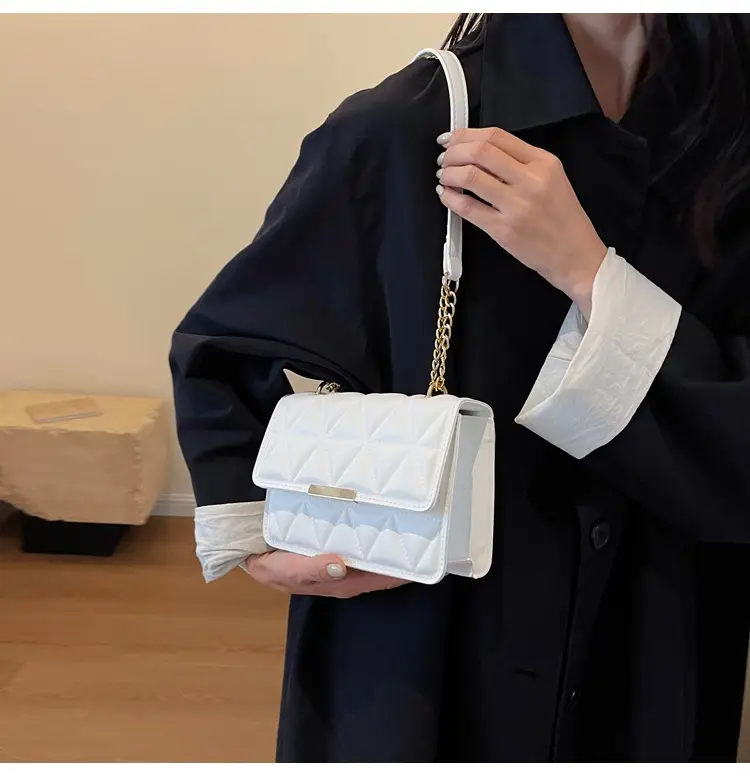 Women's Rhombic Chain Shoulder Bag 2023 — feature 26
