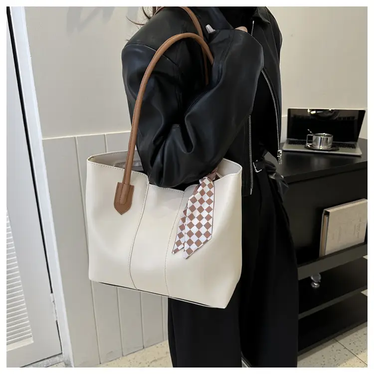 Brown Leather Tote Bag for Women Large Capacity — feature 13
