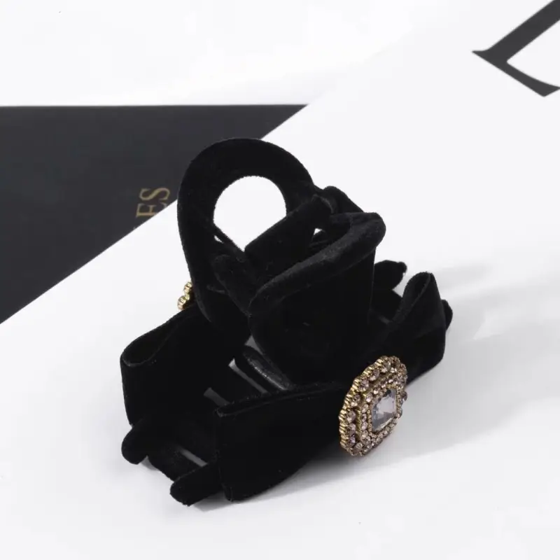 Black Rhinestone Hairpin Clip for Women - Image 6