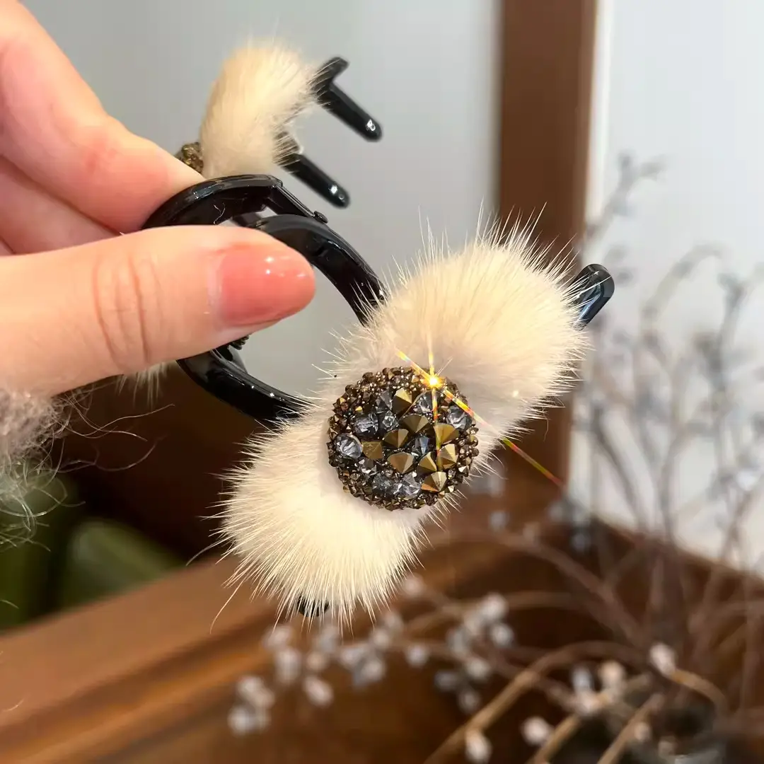 Black Rhinestone Hairpin Clip for Women - Image 4