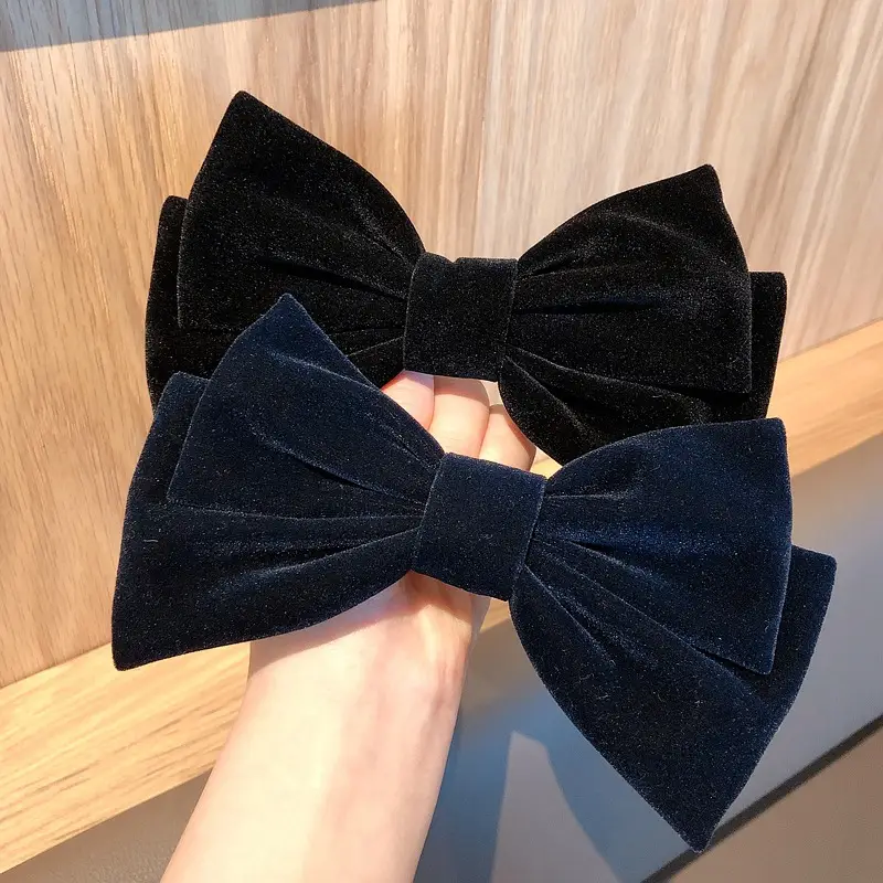 Velvet Black Bow Hairpin for College Girls — feature 4