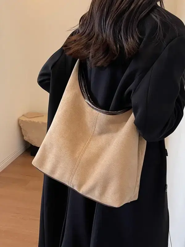 Women Velvet Contrast Shoulder Bag Large Capacity Autumn 2023 - Image 5