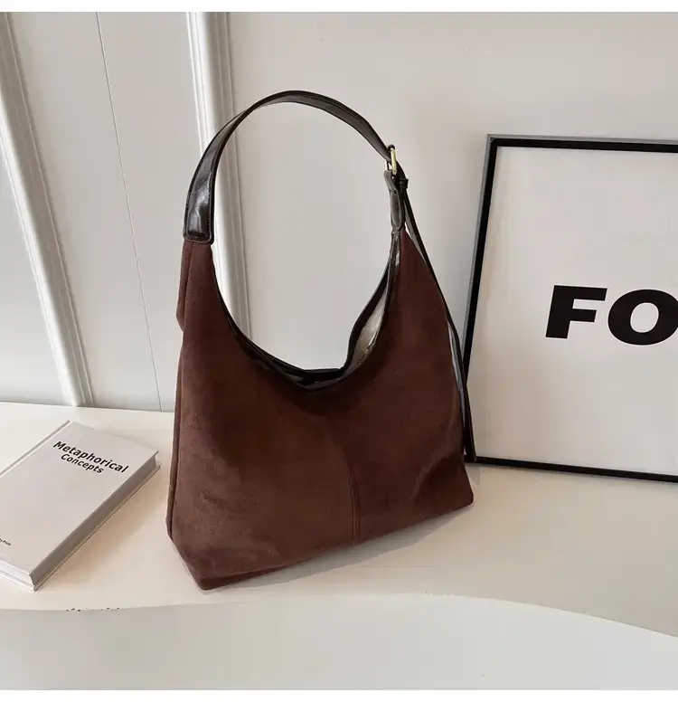 Women Velvet Contrast Shoulder Bag Large Capacity Autumn 2023 — feature 27