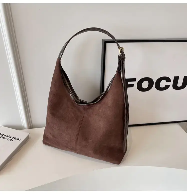 Women Velvet Contrast Shoulder Bag Large Capacity Autumn 2023 — feature 28