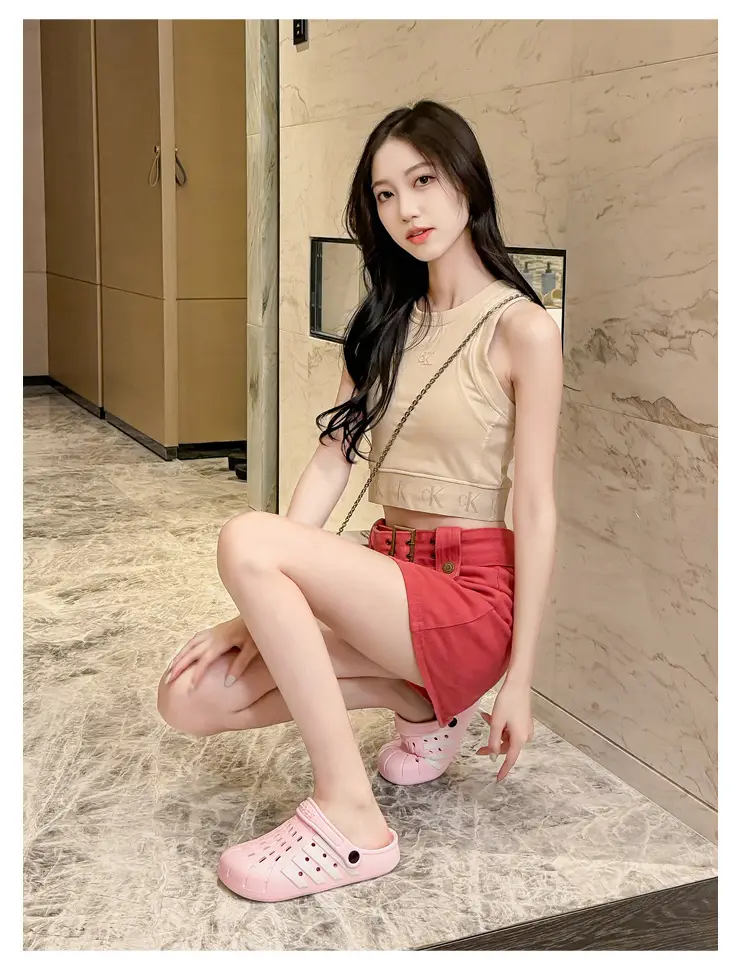 Women's Korean Hole Shoes Flat Beige Outdoor Slippers — feature 27