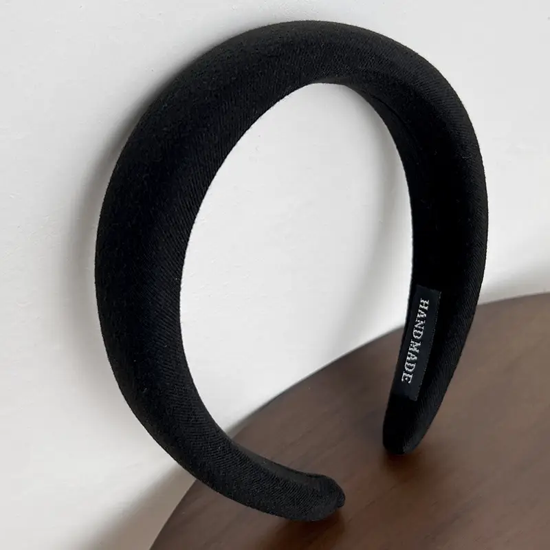 Black Retro Skull Top Sponge Headband for Women — feature 11