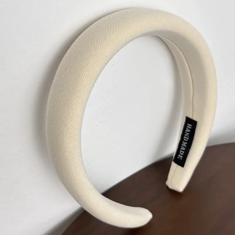 Black Retro Skull Top Sponge Headband for Women — feature 8