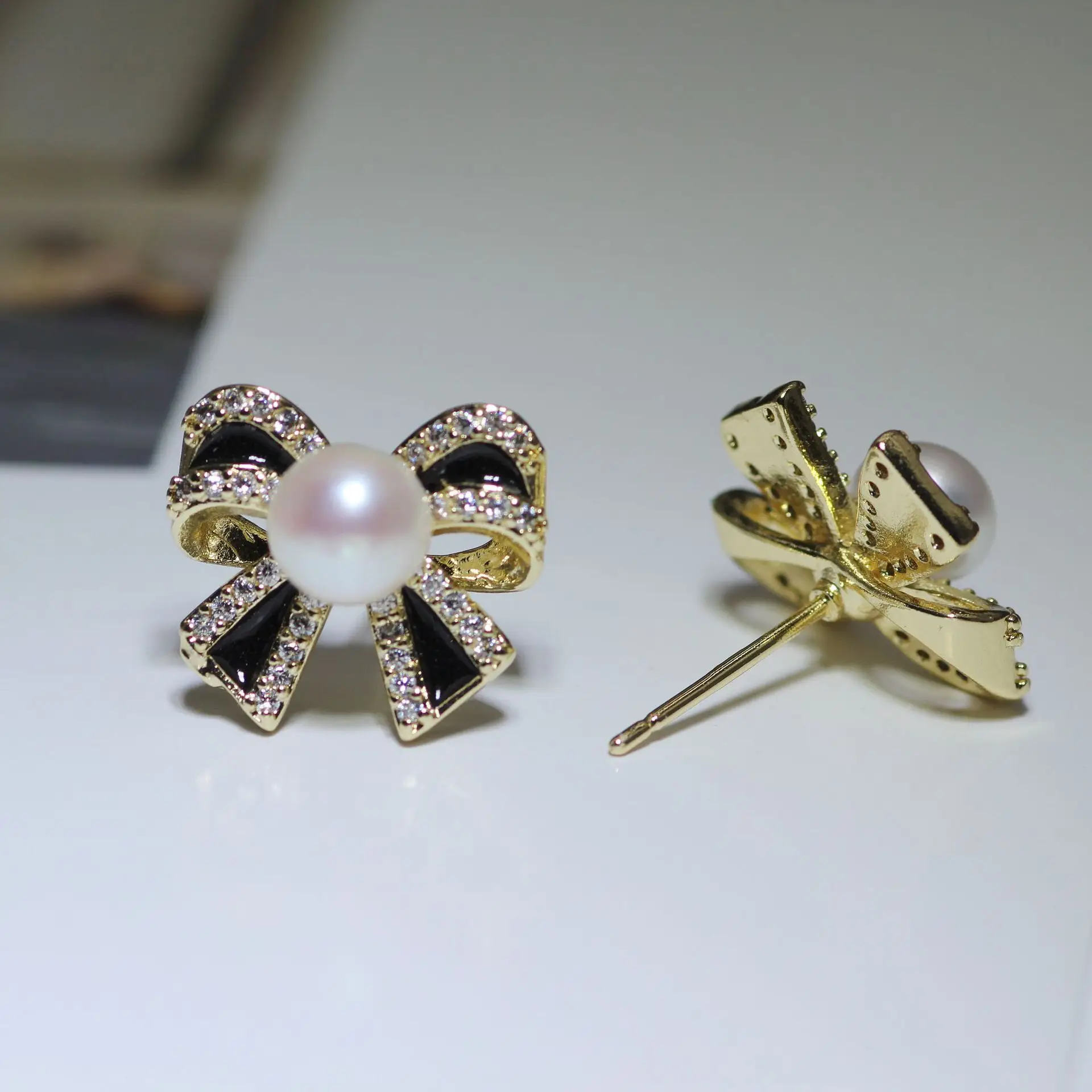 S925 Silver Pearl Bow Earrings High Bow Retro Trendy — feature 8