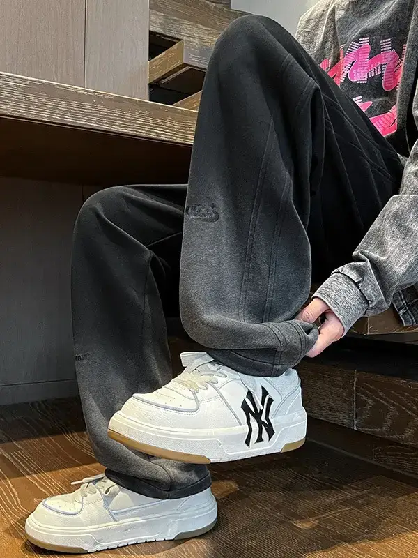 Men's Oversized Gradient Sweatpants 2023 - Image 6