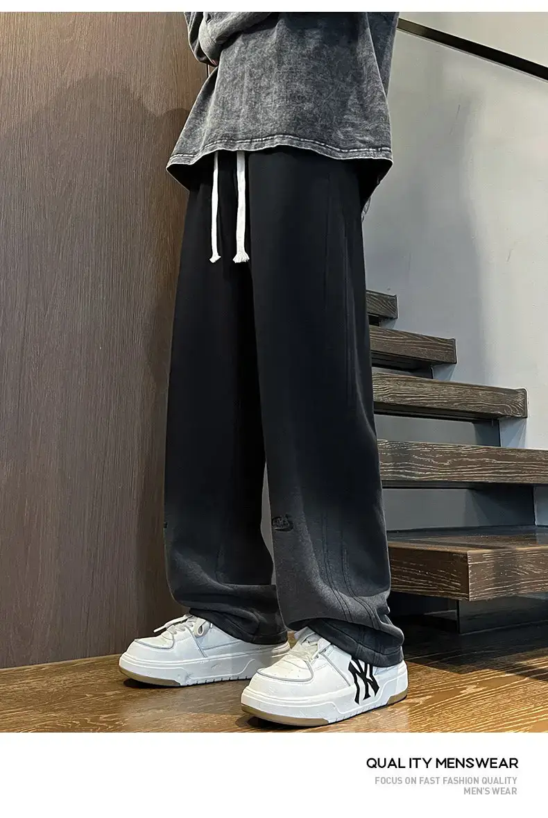 Men's Oversized Gradient Sweatpants 2023 — feature 3