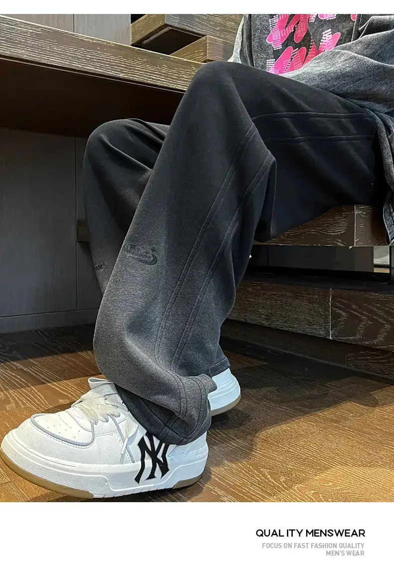 Men's Oversized Gradient Sweatpants 2023 — feature 5