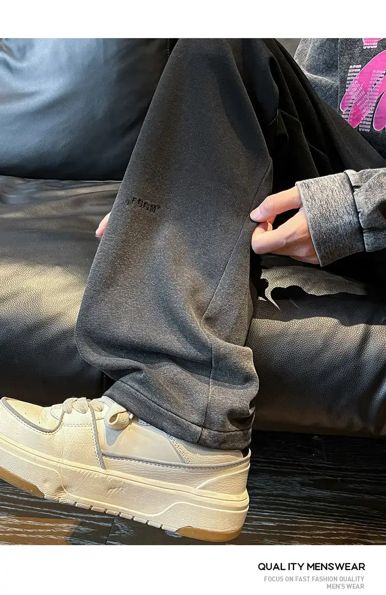 Men's Oversized Gradient Sweatpants 2023 — feature 7