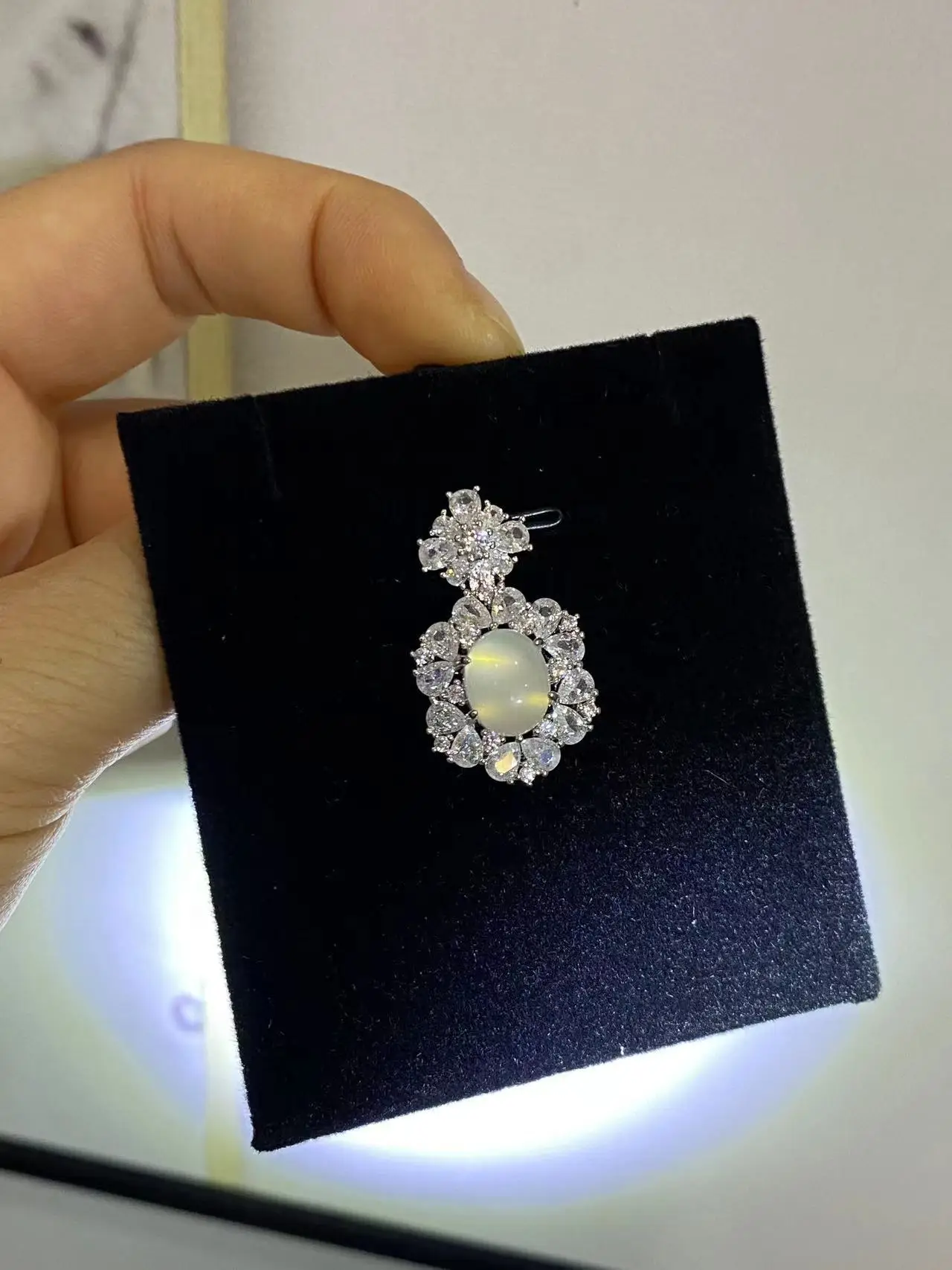 Silver Diamond Ice Horse Pendant Light Necklace for Women — feature 8