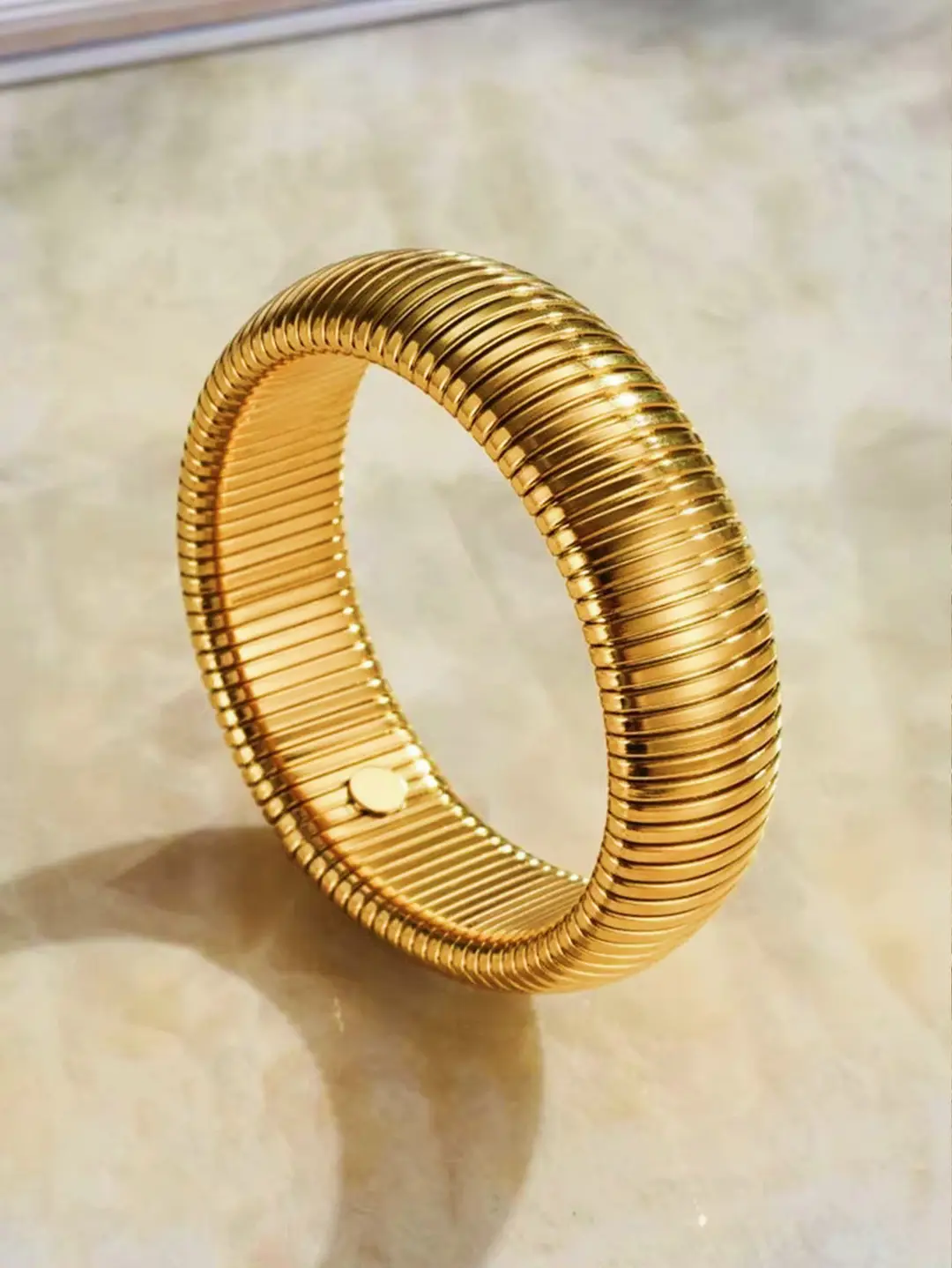 Thick European and American Cross-Border Popular Jewelry Elastic Wide Titanium Steel Bracelet for Women Light Luxury Public Exaggerated Niche Vertical Stripes Ring — feature 2
