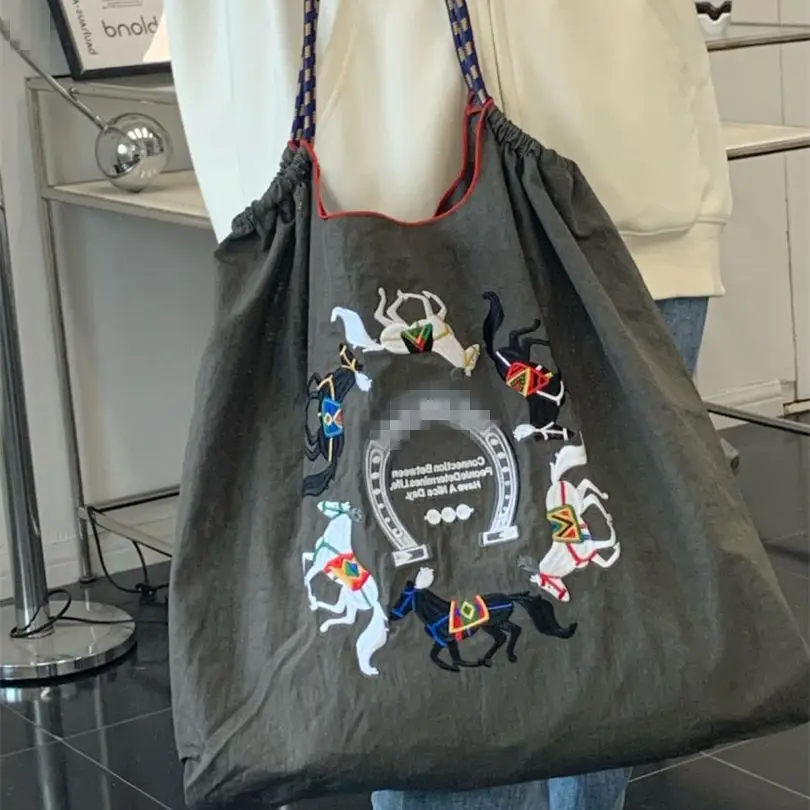 Women Embroidered Canvas Tote Bag Large Capacity Crossbody — feature 6