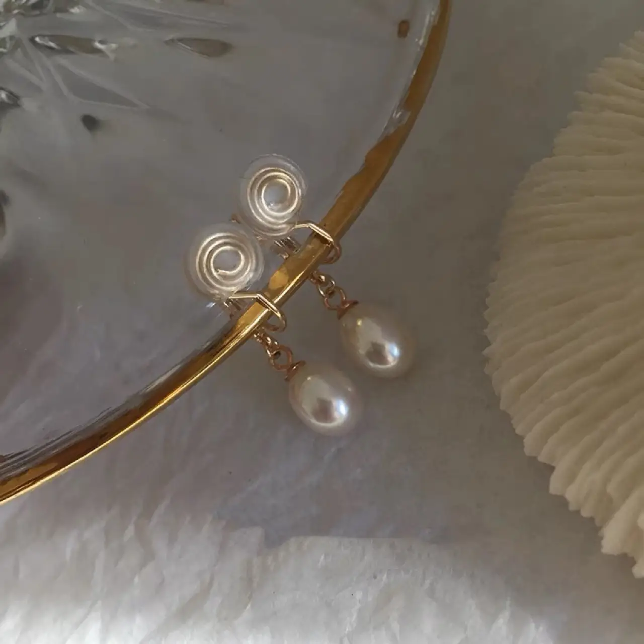 Natural Pearl Drop Earrings with Zircon Rhinestone