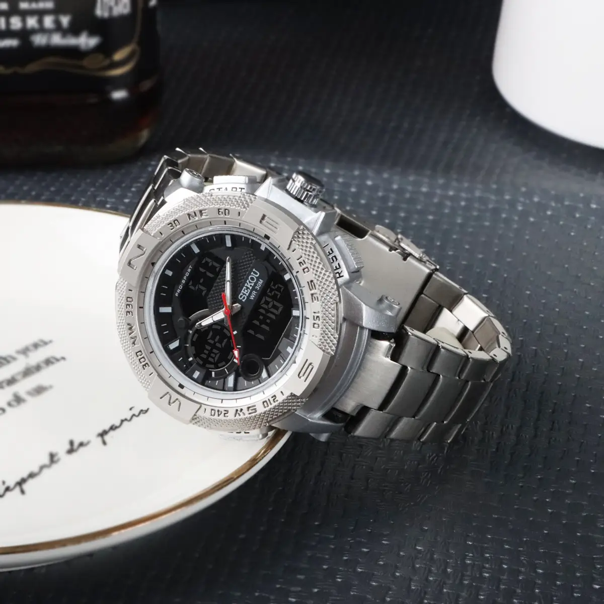 Men's Waterproof Digital Watch with Dual Display & Stainless Steel Band — feature 11