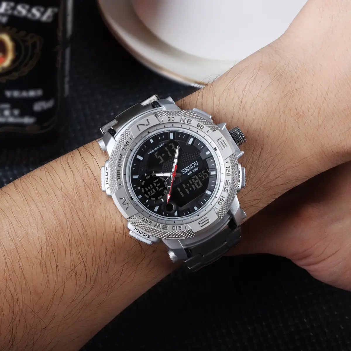 Men's Waterproof Digital Watch with Dual Display & Stainless Steel Band — feature 9