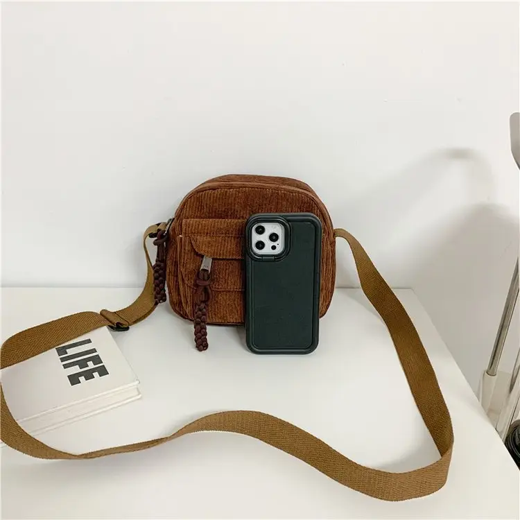 2024 Spring Corduroy Shoulder Messenger Bag Cream — feature 67