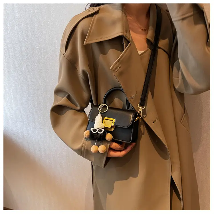 Brown Leather Shoulder Crossbody Bag for Women 2023 — feature 11