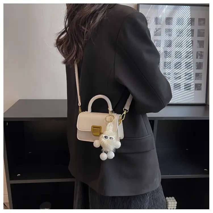 Brown Leather Shoulder Crossbody Bag for Women 2023 — feature 25