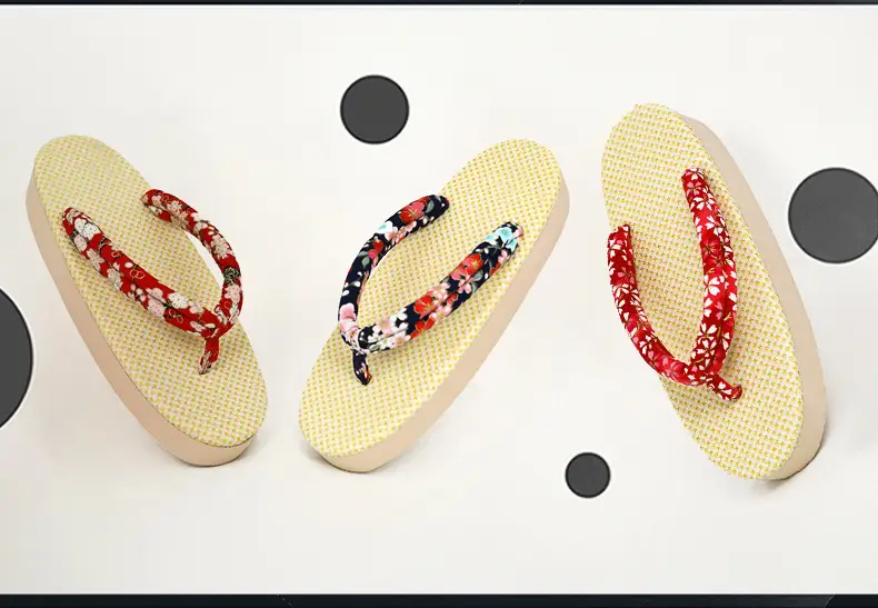 Japanese-style Faux Clogs Flip Flops Travel Shoes — feature 2