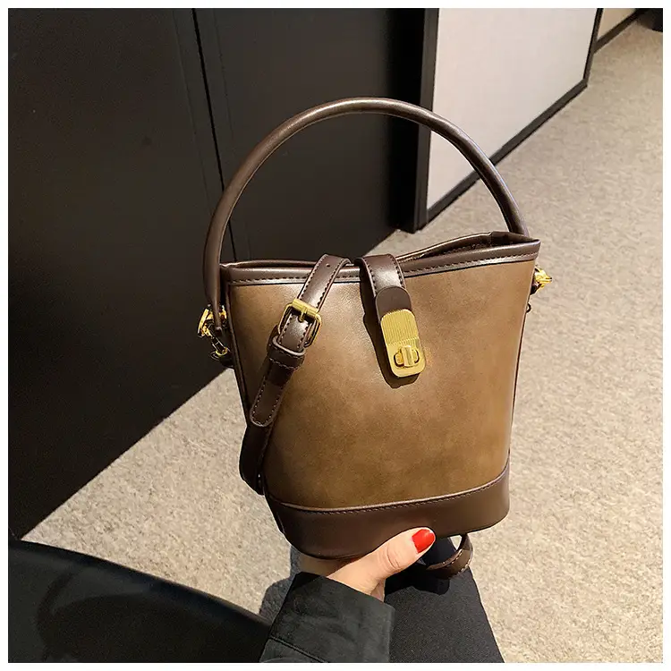 Women's Retro Brown Crossbody Bag for Autumn Winter 2023 — feature 26