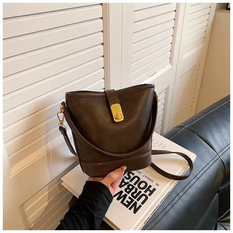 Women's Retro Brown Crossbody Bag for Autumn Winter 2023 — feature 30