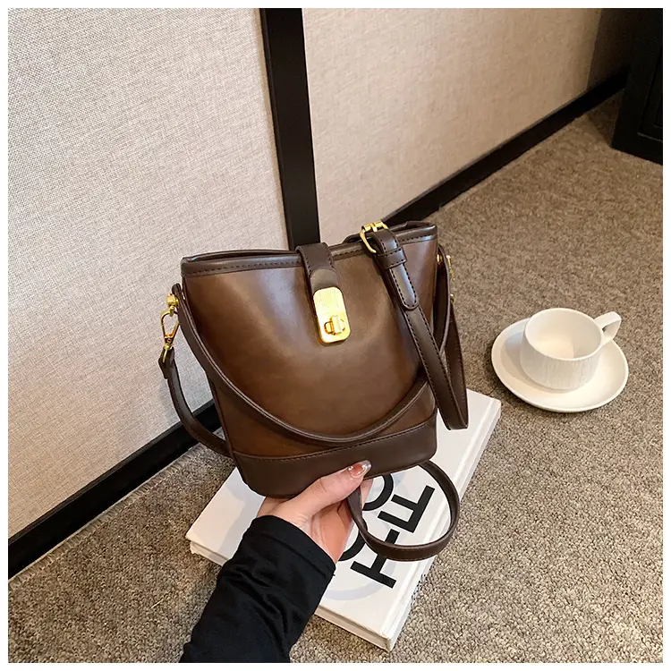 Women's Retro Brown Crossbody Bag for Autumn Winter 2023 — feature 31
