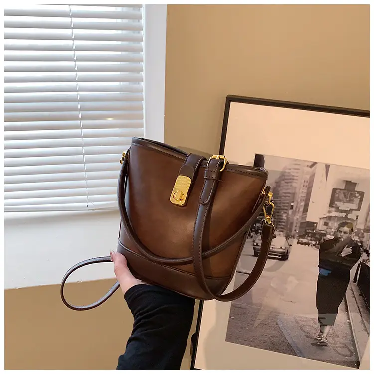 Women's Retro Brown Crossbody Bag for Autumn Winter 2023 — feature 32