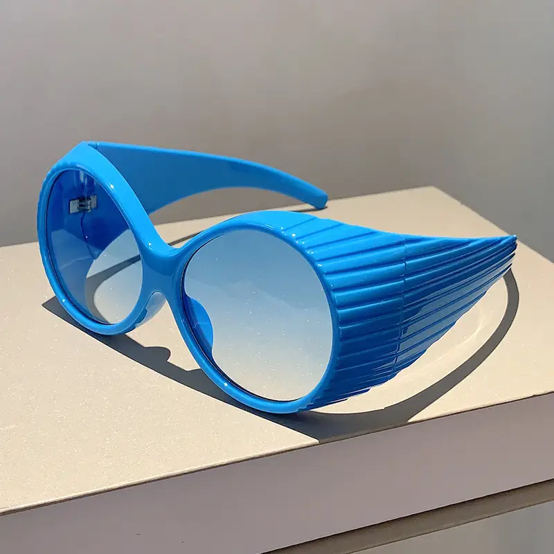 New Millennium Spice Sunglasses European American Fashion Avant-Garde Punk Hip Hop — feature 14