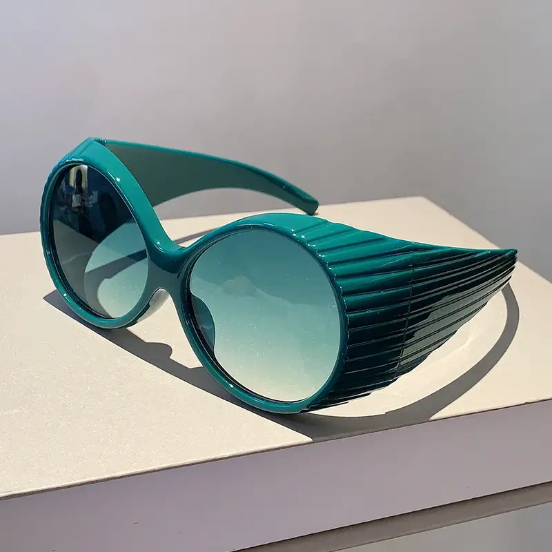 New Millennium Spice Sunglasses European American Fashion Avant-Garde Punk Hip Hop — feature 15