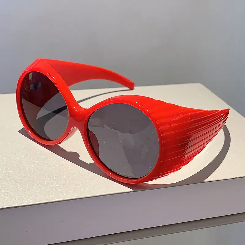 New Millennium Spice Sunglasses European American Fashion Avant-Garde Punk Hip Hop — feature 17