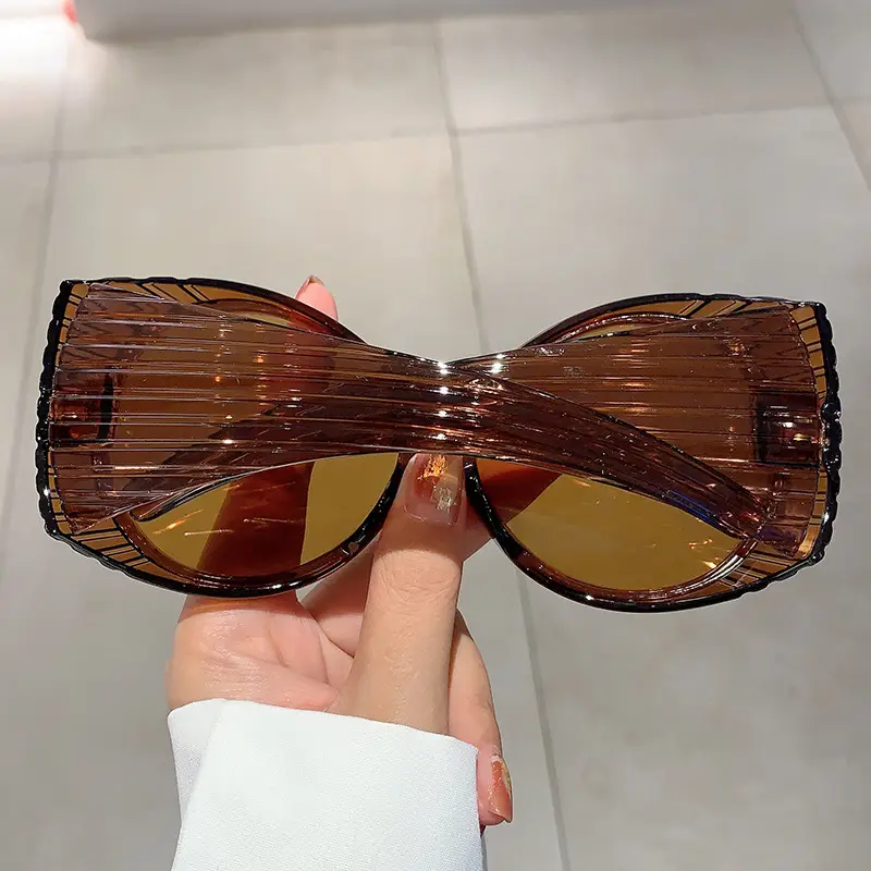 New Millennium Spice Sunglasses European American Fashion Avant-Garde Punk Hip Hop — feature 7