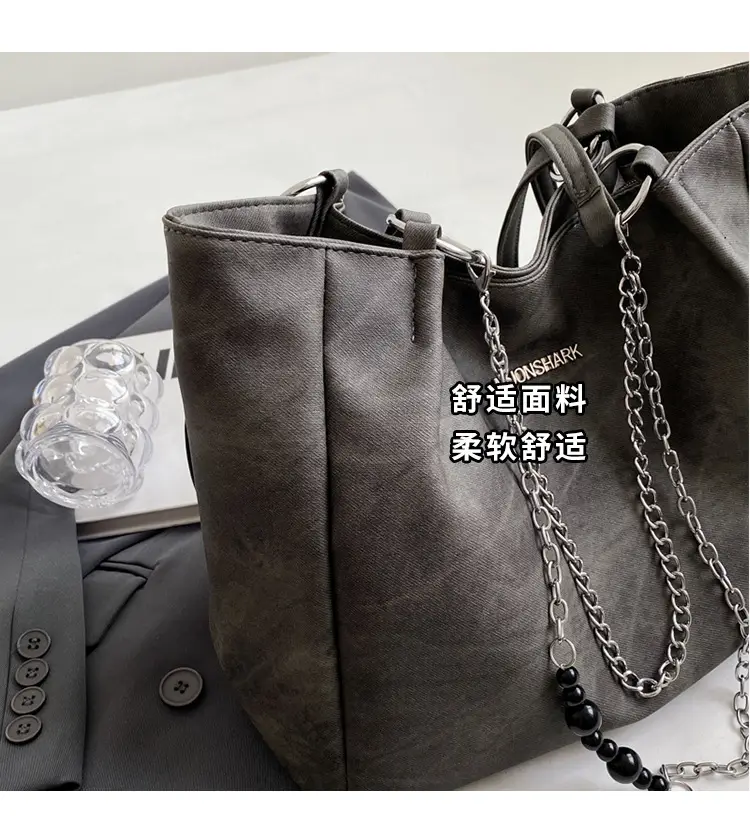 Textured Women's Chain Commuter Tote Bag Grey 2026 — feature 16
