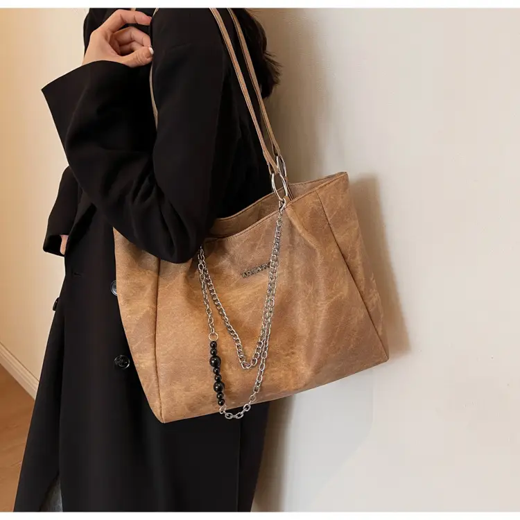 Textured Women's Chain Commuter Tote Bag Grey 2026 — feature 19