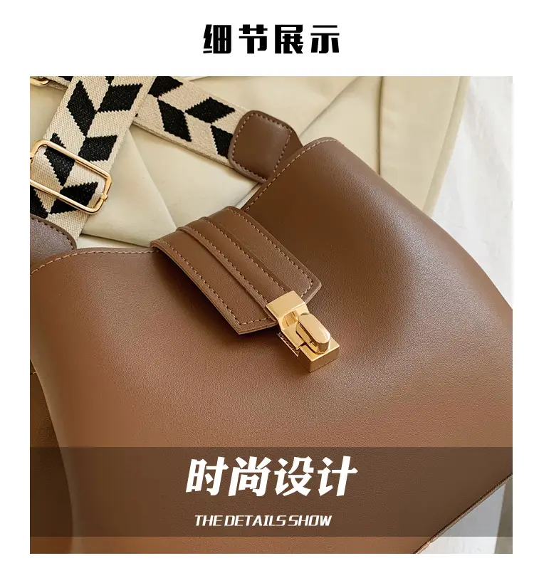 Brown Leather Crossbody Bag with Gold Clasp — feature 4