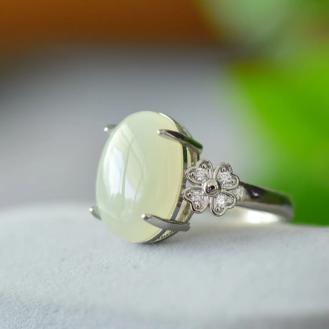 Copper Inlay Jade Egg Face Ring with Floral Design - Image 5