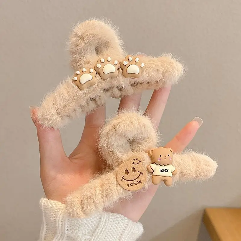 Furry Cat Claw Bear Hair Clip for Women - Image 2