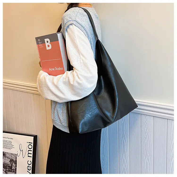 Brown Leather Shoulder Tote Bag 2023 Autumn Winter — feature 12
