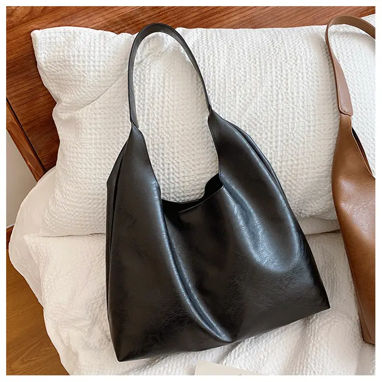 Brown Leather Shoulder Tote Bag 2023 Autumn Winter — feature 22
