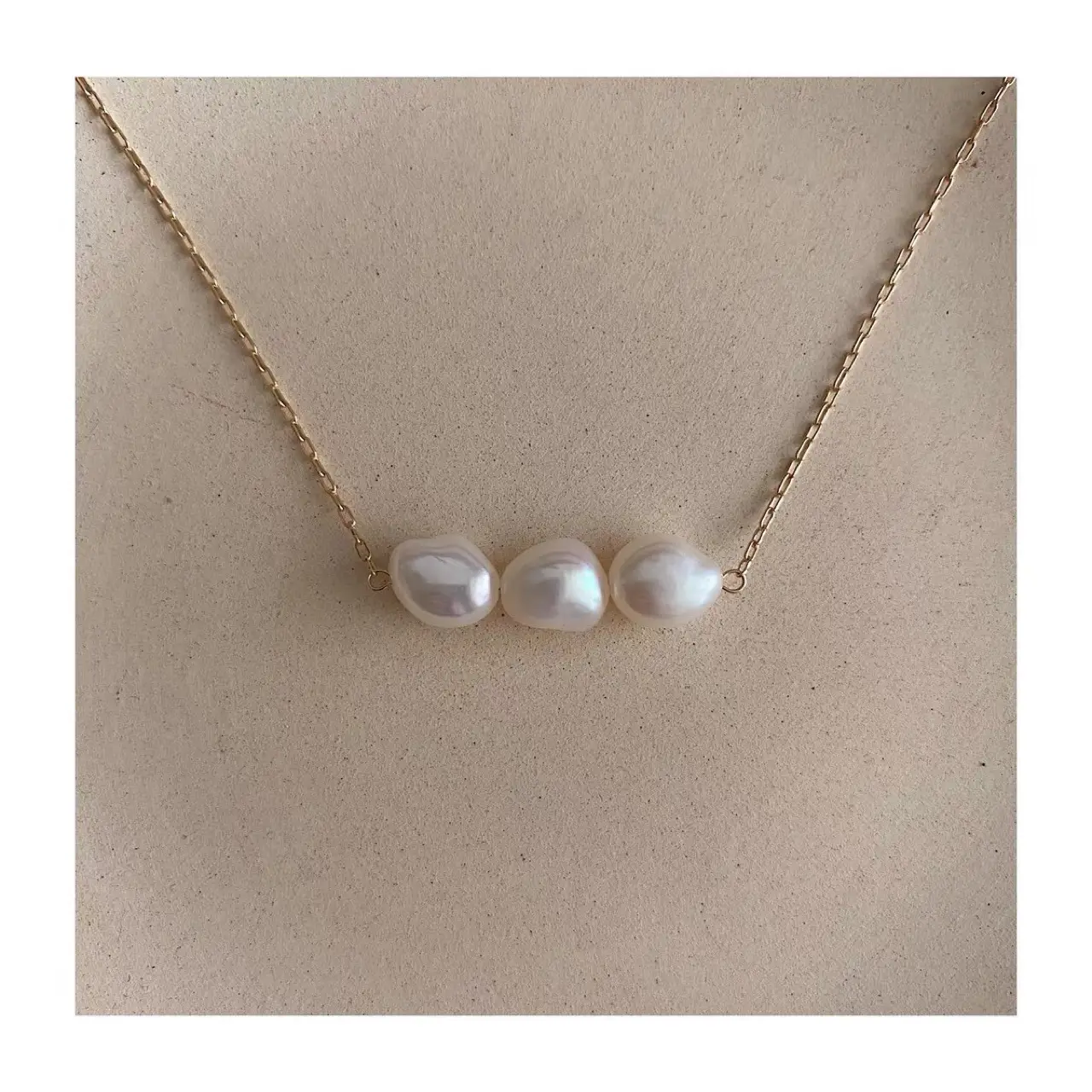 14k Gold Pearl Necklace Clavicle Chain White - Image 5
