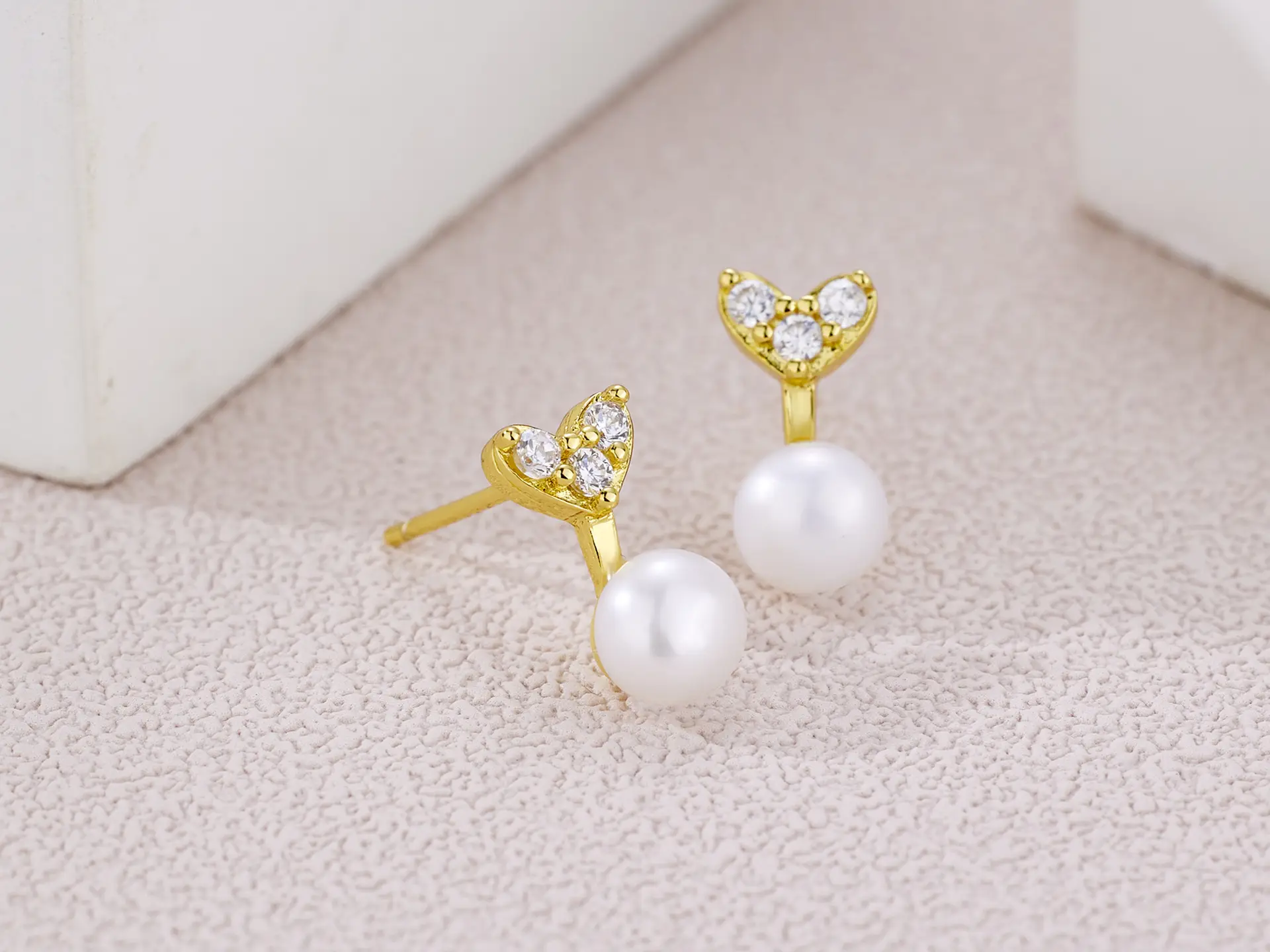 Natural Pearl Earrings for Women's High-End Jewelry — feature 10