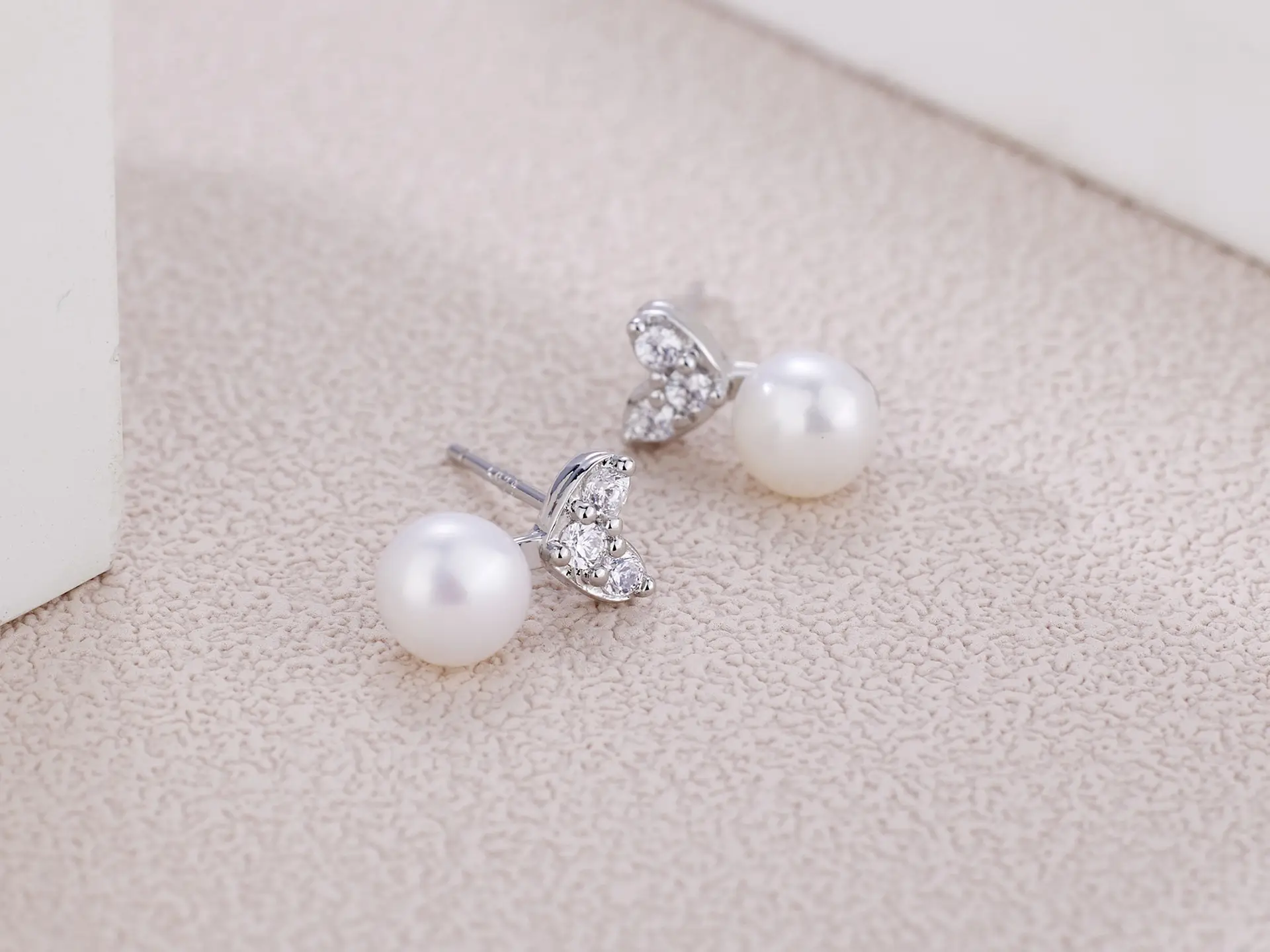 Natural Pearl Earrings for Women's High-End Jewelry — feature 12