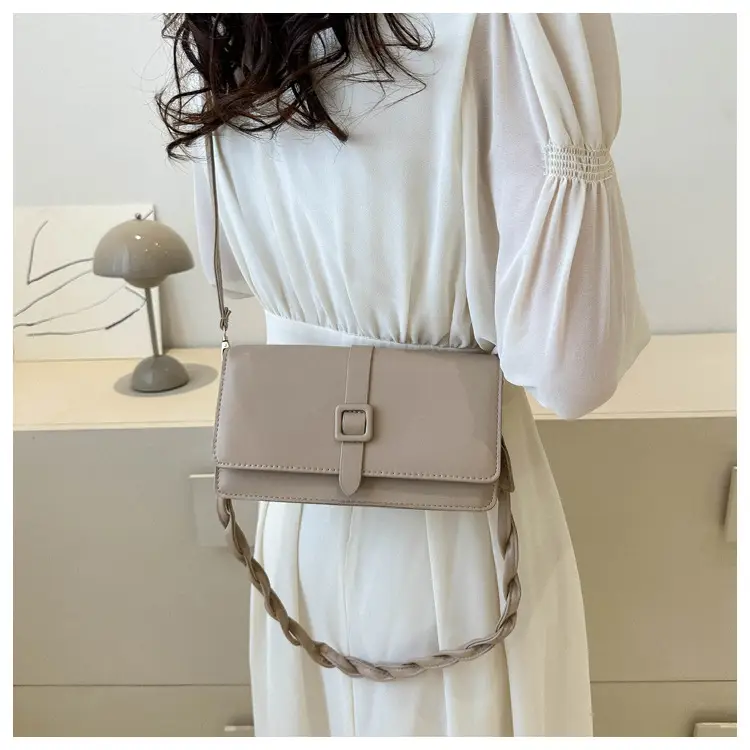 Black K-Style Crossbody Bag for Women 2023 — feature 10